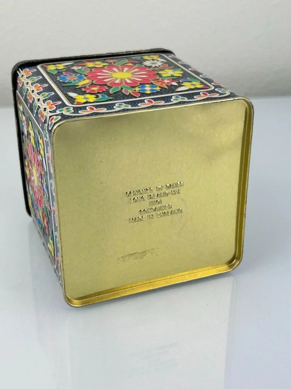 Daher Made in England Square Hinged Lid Tin Colorful Floral 11101 Metal Vintage